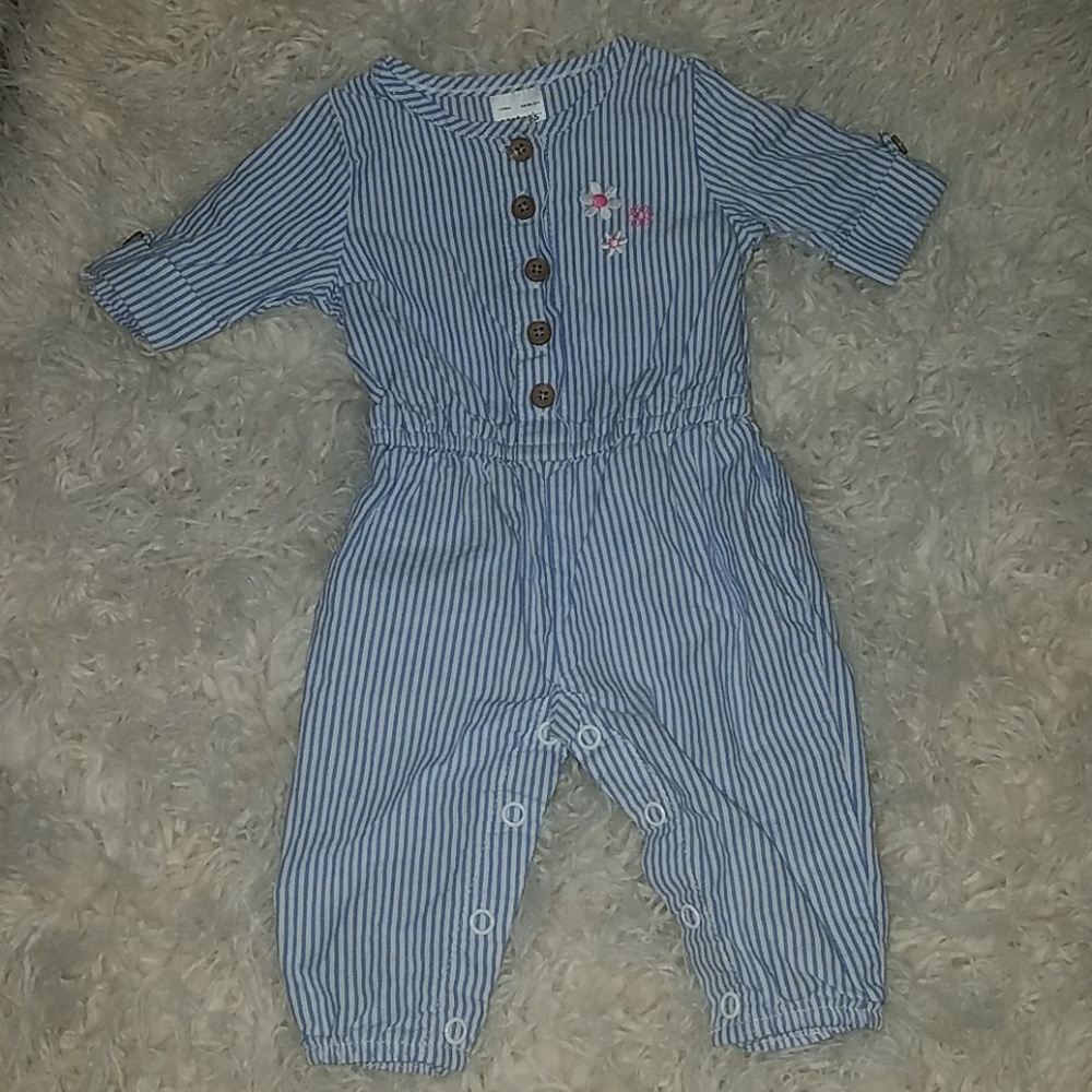 Adorable jumpsuit 😊